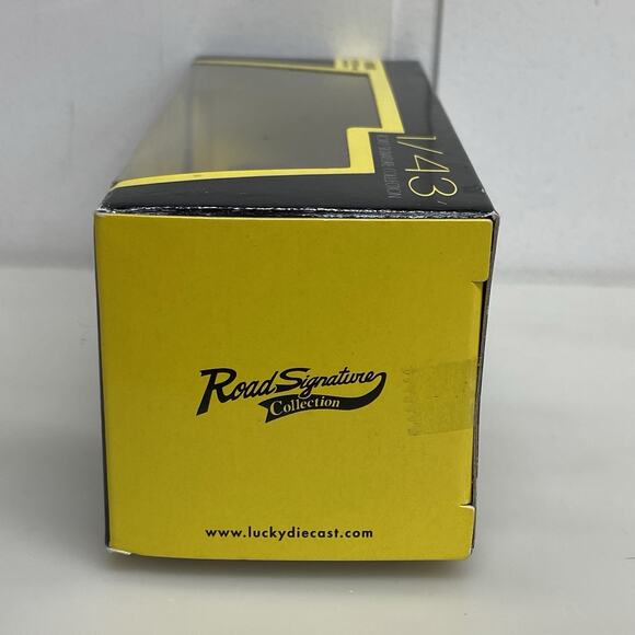 1949 Cadillac Coupe DeVille Convertible Black 1:43 Diecast Car by Road Signature - Picture 5 of 7